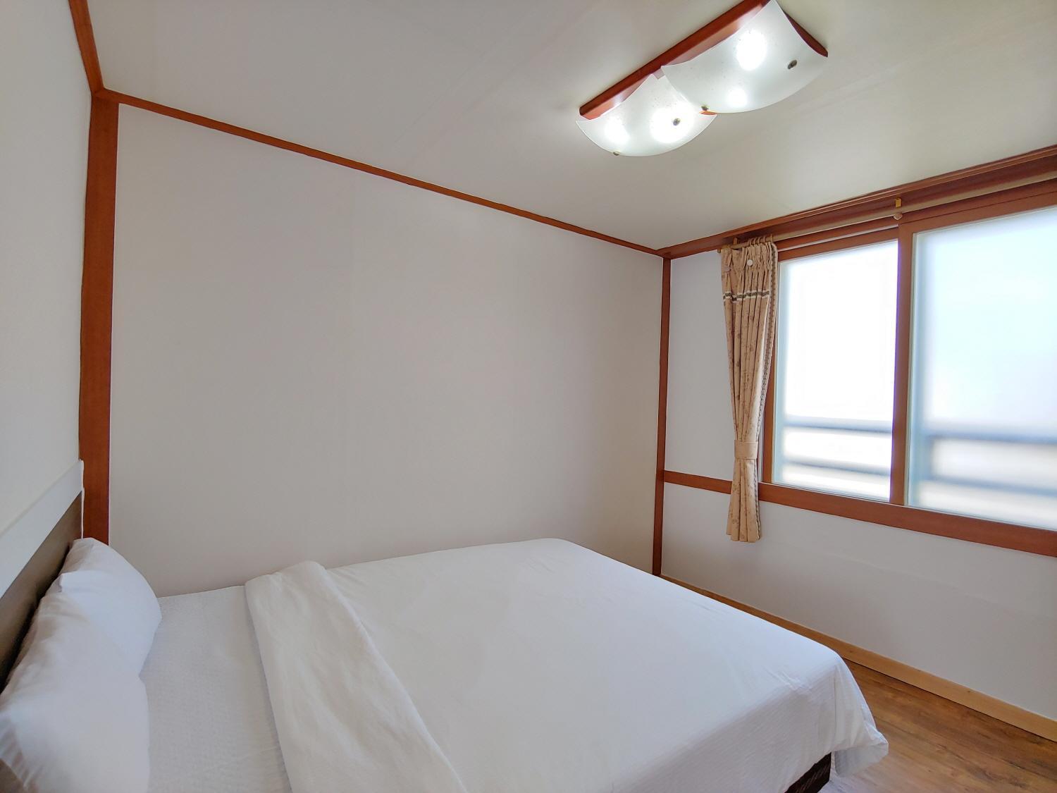 Bomulsum Guest House Сеогвипо Екстериор снимка