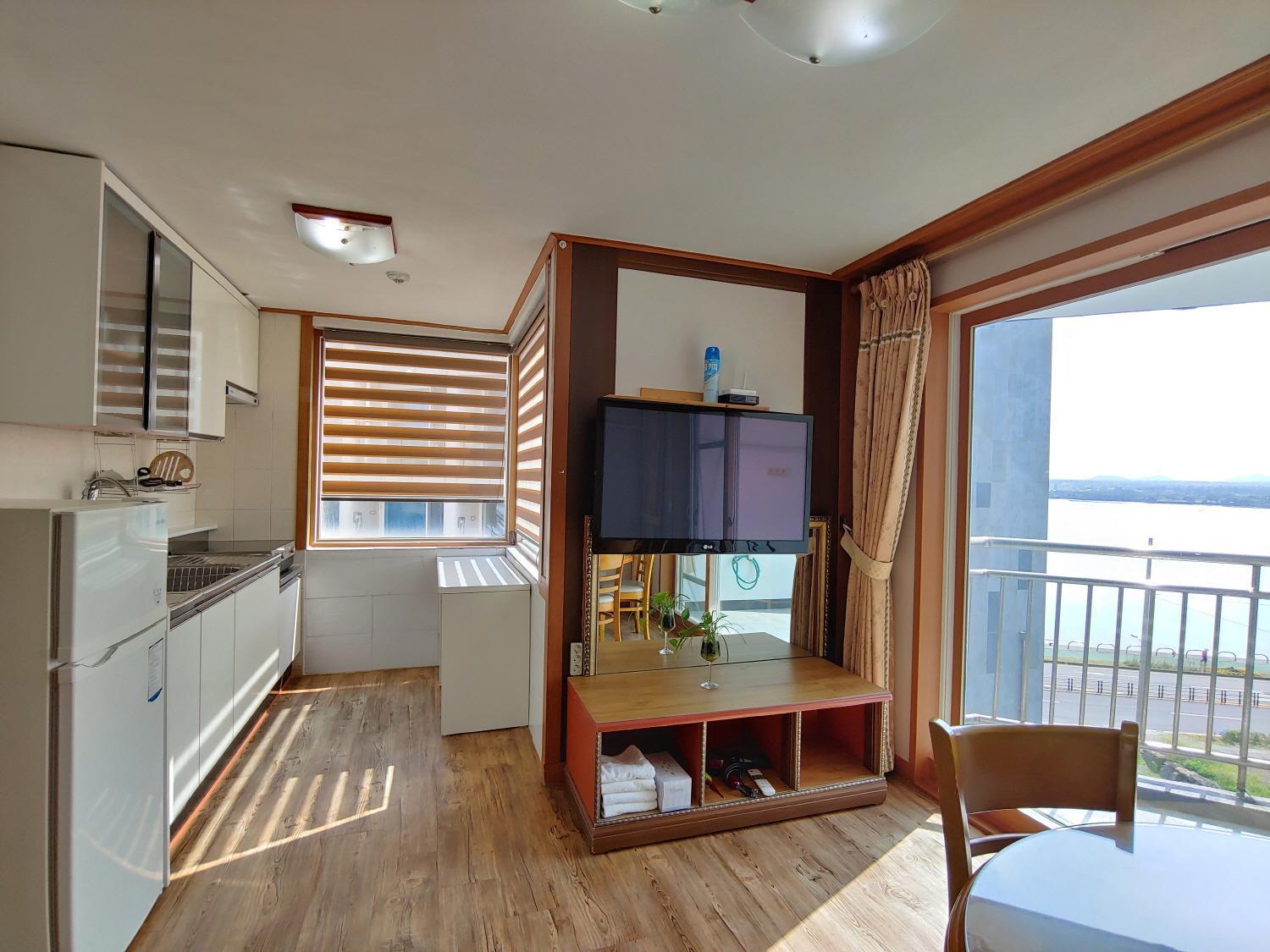Bomulsum Guest House Сеогвипо Екстериор снимка