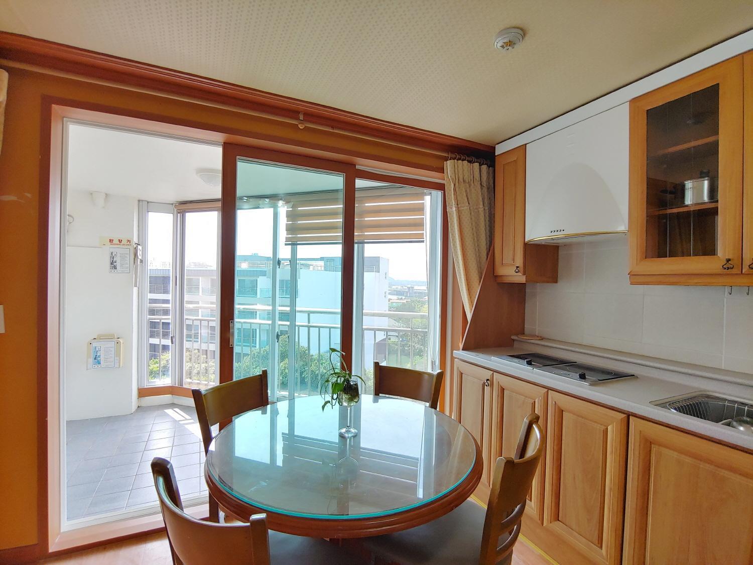 Bomulsum Guest House Сеогвипо Екстериор снимка