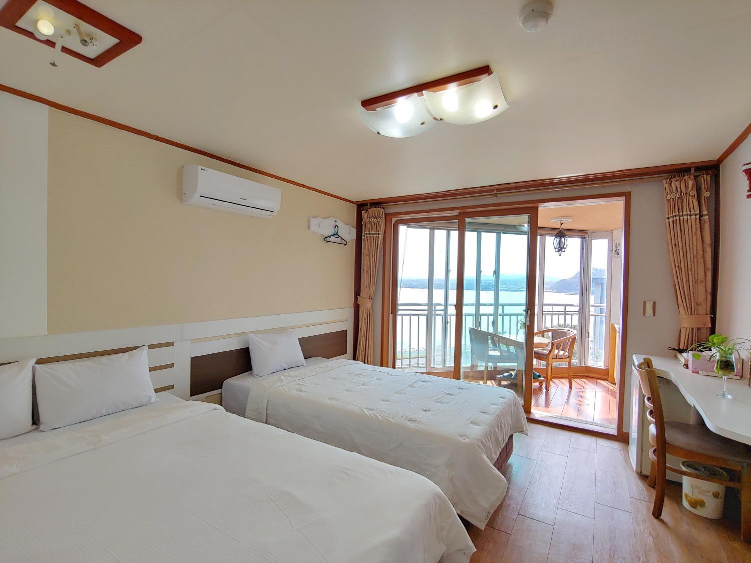 Bomulsum Guest House Сеогвипо Екстериор снимка