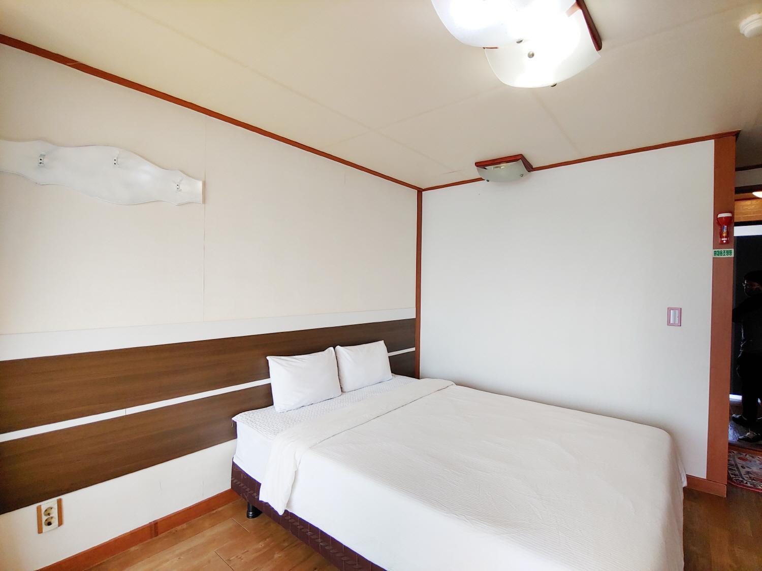 Bomulsum Guest House Сеогвипо Екстериор снимка