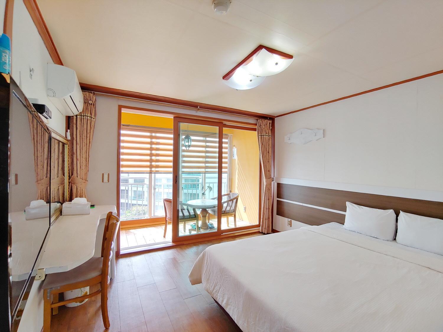 Bomulsum Guest House Сеогвипо Екстериор снимка